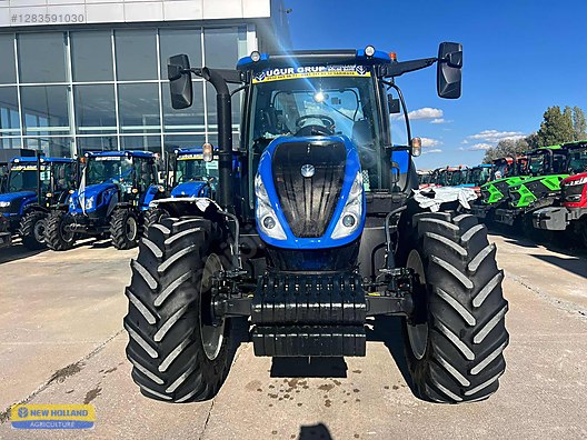 T5.140 2025 New Holland