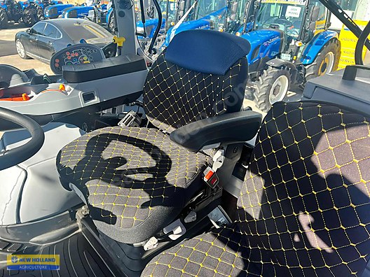İş Makineleri & Sanayi / Tarım Makineleri / Traktör / New Holland / T5.140