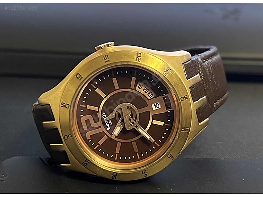 IN A WARM MODE - YTG400 - Swatch® Official Store
