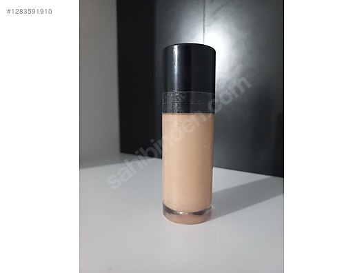 Used & Brand New Items / Beauty & Healthcare / Makeup Products / Face / Foundations