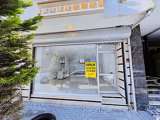 Mahmutbeyde 150 m2 Depolu Dükkan Yeni Binada #1286592718