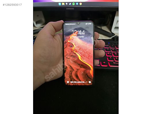 Used & Brand New Items / Cell Phones & Accessories / Cell Phones / Xiaomi / Mi 9 SE