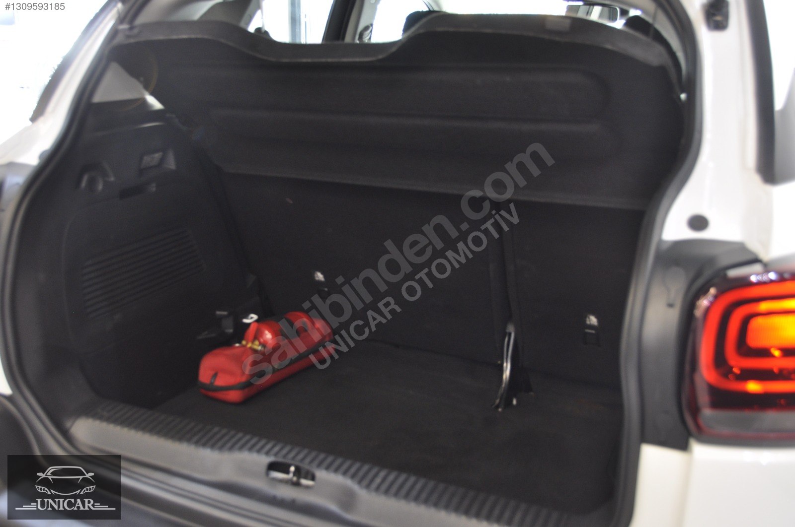 Citroen C3 AirCross 1.2 PureTech Feel 9