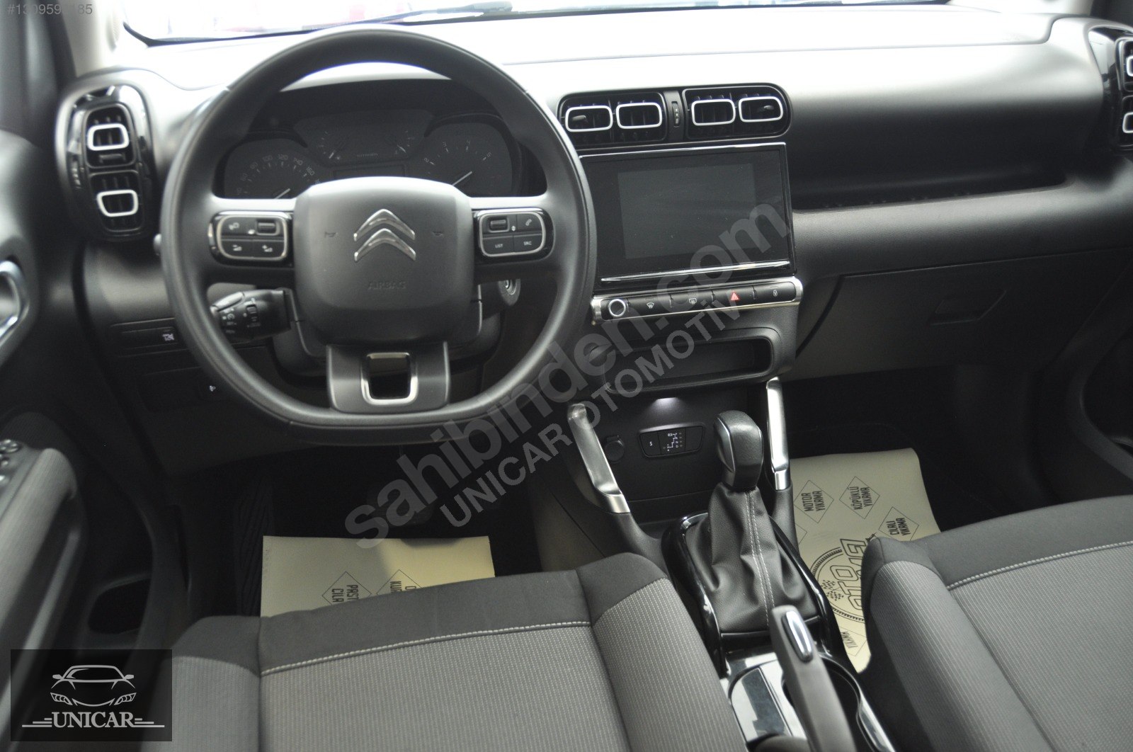 Citroen C3 AirCross 1.2 PureTech Feel 10