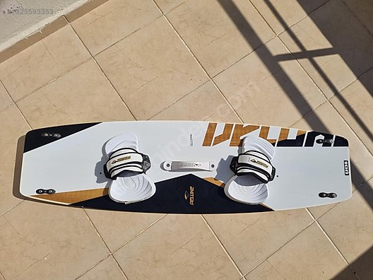 Deluxe Freeride 2 Kiteboard - Çok Temiz/ Full Wood Core (141x42