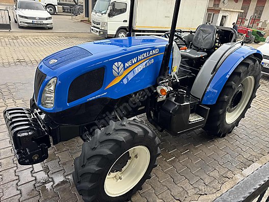 Machinery / Agricultural Machines / Tractors / New Holland / TD4.65B