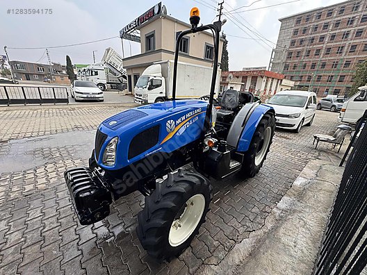 Machinery / Agricultural Machines / Tractors / New Holland / TD4.65B