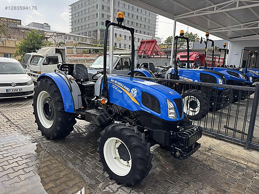 Machinery / Agricultural Machines / Tractors / New Holland / TD4.65B