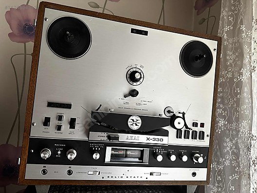 Akai X-330 Reel to Reel Tape Recorder