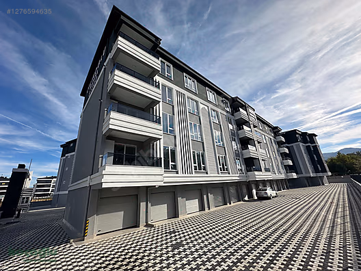 KOÇOĞLUNDAN SELÇUKLU DA SİTE İÇERİSİNDE 3+1 LÜKS KİRALIK DAİRE #1276594635