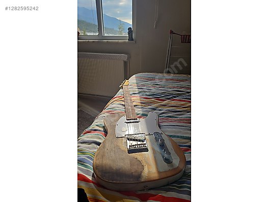 İkinci El ve Sıfır Alışveriş / Müzik / Müzik Aletleri / Telli Çalgılar / Gitar / Elektro