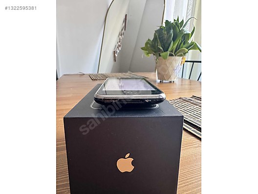 Apple / iPhone 3GS / İphone 3gs 32gb siyah tertemiz sahibinden