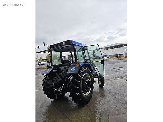 Machinery / Agricultural Machines / Tractors / New Holland / 75-56s