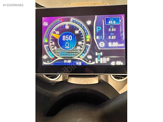 Machinery / Agricultural Machines / Tractors / New Holland / T7.270