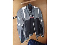 yazlik mont venom, ve kevlar pantalon,L beden