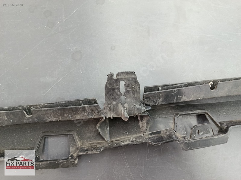 Mercedes E Tampon Braketi (Ön)