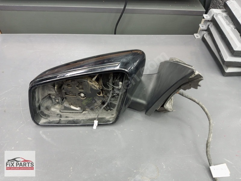 Mercedes C Dış Ayna Gövdeleri