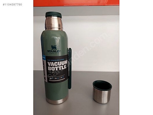 Stanley Classic Stainless Steel Vacuum Insulated Thermos Bottle, 1.4 qt /  1.3 L