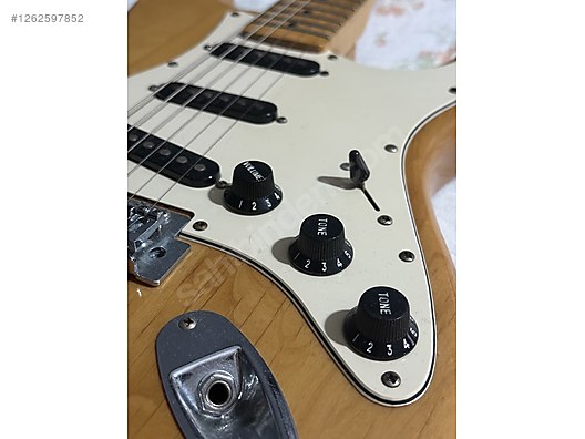 İkinci El ve Sıfır Alışveriş / Müzik / Müzik Aletleri / Telli Çalgılar / Gitar / Elektro