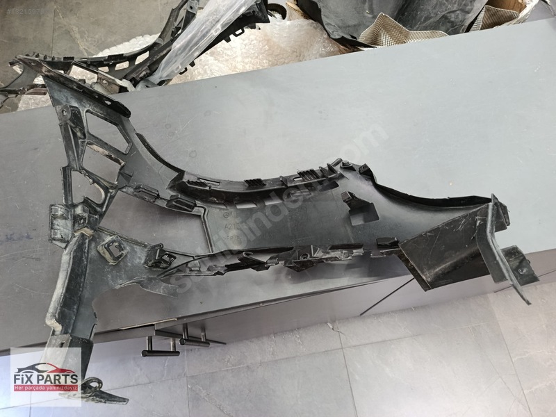 Mercedes E Tampon Braketi (Ön)