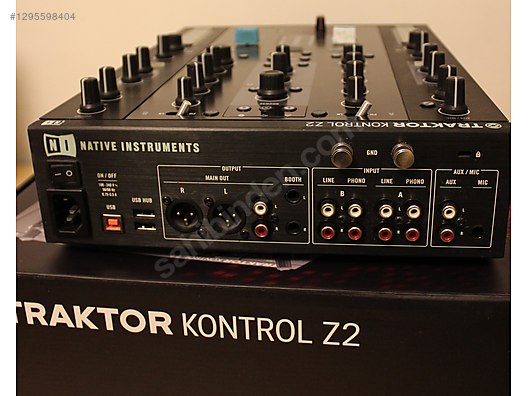 Native Instruments Traktor Z2 DJ Mixer + 2 Adet Timecode Vinyl ...