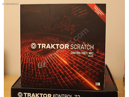 Native Instruments Traktor Z2 DJ Mixer + 2 Adet Timecode Vinyl ...