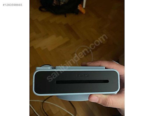 Used & Brand New Items / Cameras & Photographic Equipment / Analogue Film Cameras / Instant Camera