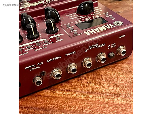 YAMAHA DG STOMP - Efekt Pedalı ve Diğer Enstrüman Yan Ekipmanları