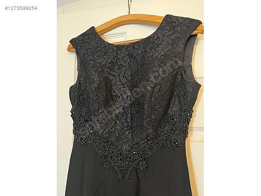 Used & Brand New Items / Clothing & Accessories / Women / Clothing / Dresses