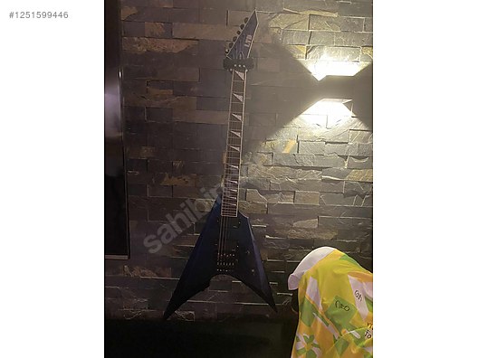 İkinci El ve Sıfır Alışveriş / Müzik / Müzik Aletleri / Telli Çalgılar / Gitar / Elektro