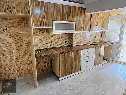 YARHASANLAR MAH MEVKİ YERDE SATILIK 1+1 K.MUTFAK BAHÇELİ DAİRE #1225600288