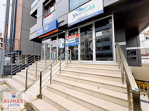 Bağlarbaşı Mahallesinde Minibüs Yoluna Yakın Kiralık İşyeri