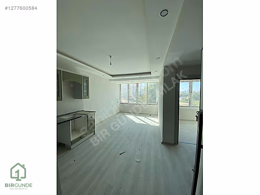 SARIÇAM ÇINARLI'DA BULVAR ÜSTÜ 2+1 SATILIK DAİRE #1277600584