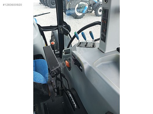 İş Makineleri & Sanayi / Tarım Makineleri / Traktör / New Holland / TD110D