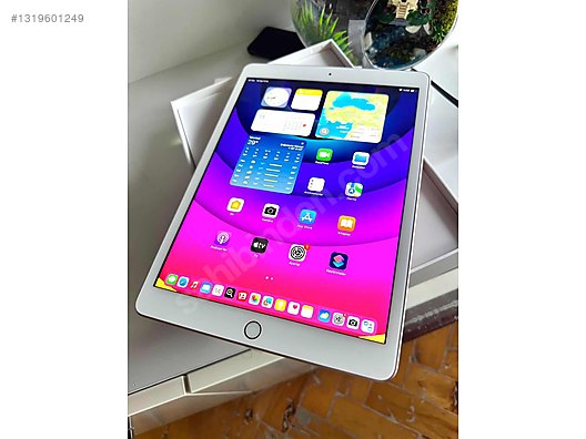 Apple iPad 5 32 GB Tablet - 1319601249