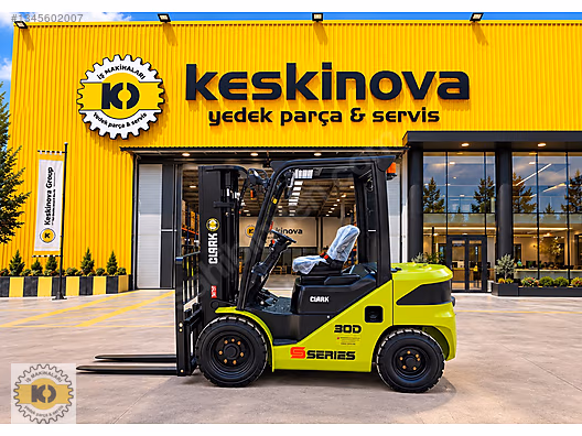KESKİNOVA dan CLARK 3 TON DİZEL FORKLİFT ISUZU JAPON MOTOR
