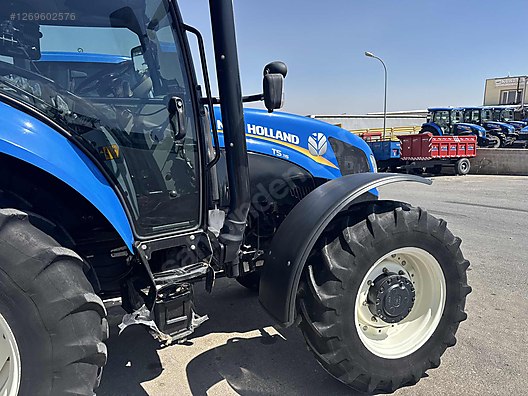 Machinery / Agricultural Machines / Tractors / New Holland / T5.115