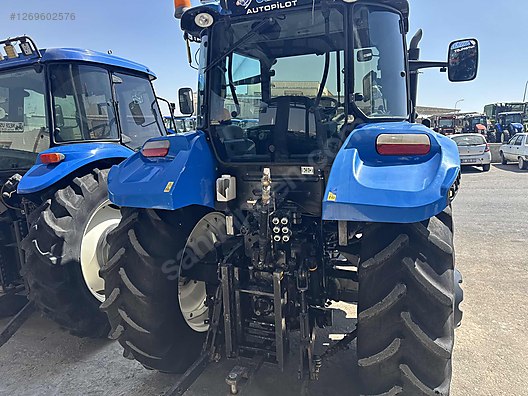 Machinery / Agricultural Machines / Tractors / New Holland / T5.115