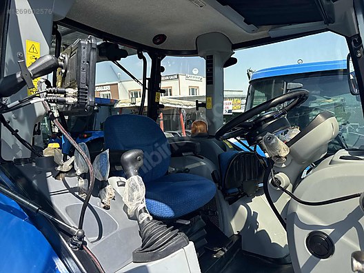 Machinery / Agricultural Machines / Tractors / New Holland / T5.115