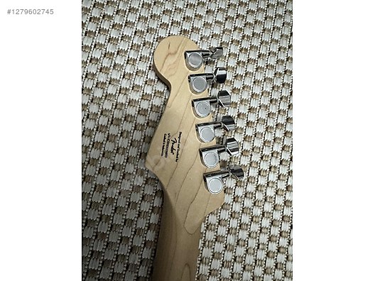 Squier Elektro Gitar