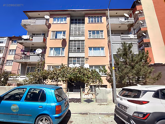 Park Afyon Karşı Aralığı D.gazlı Kiralık 2+1 Salon-Salomanje