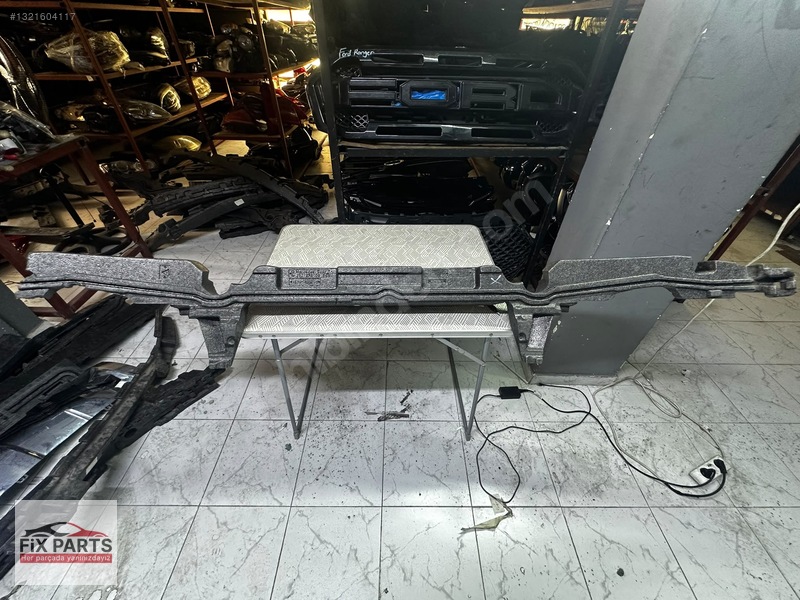 Mercedes EQS Tampon Demiri