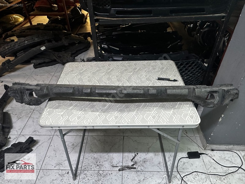Mercedes A Tampon Braketi (Ön)
