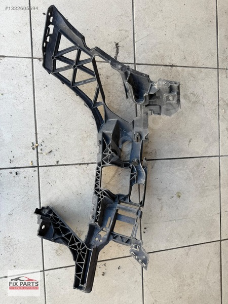 Mercedes C Tampon Braketi (Ön)