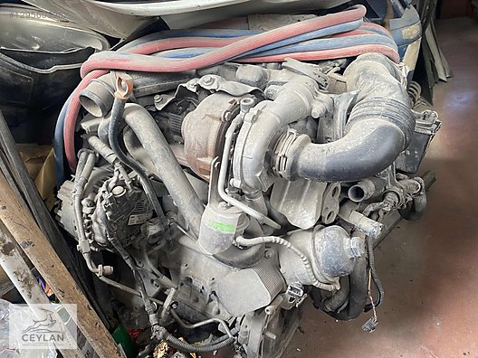 PEUGEOT 308 1.6 HDİ ÜST SİLİNDİR KAPAĞI