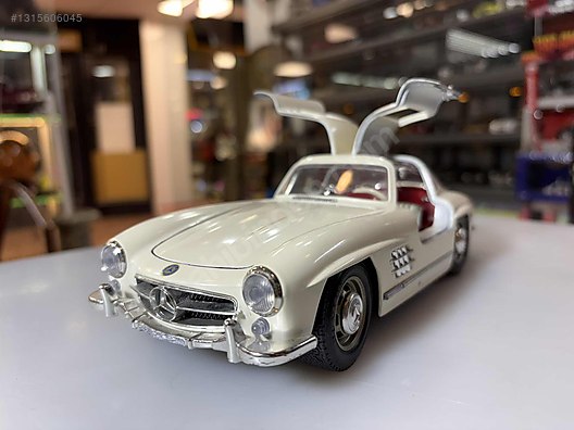 Bburago Diecast Model 1:18 Mercedes Benz Araba - 1315606045