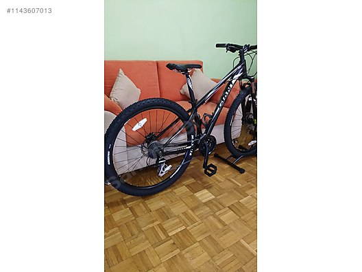 Bicicleta giant outlet revel 29