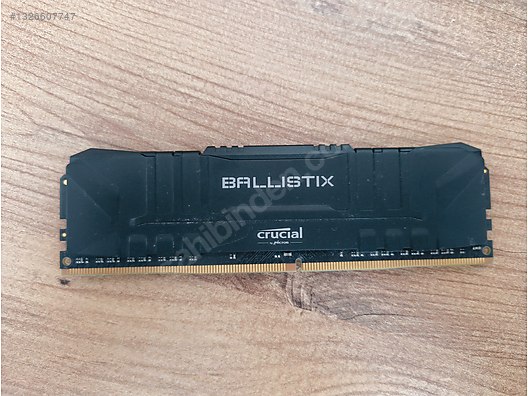 Soğutuculu Crucial Ballistix 8GB 2666mhz DDR4 bellek sahibinden