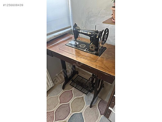 İkinci El ve Sıfır Alışveriş / Antika / Makine / Antika Dikiş Makinesi