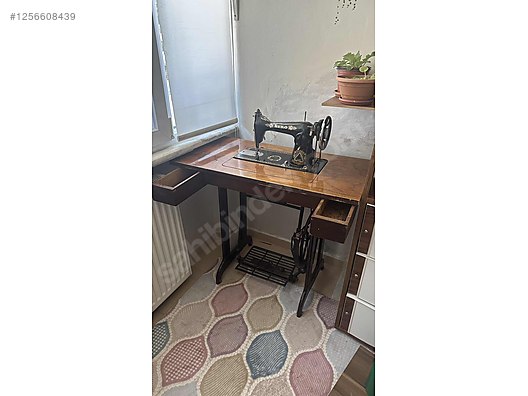 İkinci El ve Sıfır Alışveriş / Antika / Makine / Antika Dikiş Makinesi